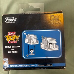 Funko Bitty Pop! Towns Frodo Baggins with Green and Red Shire